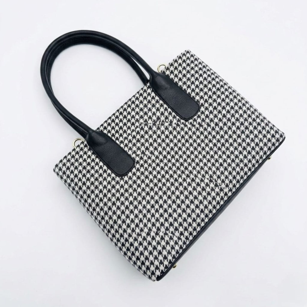 Fizzy Checkered Double Dompartments White & Black