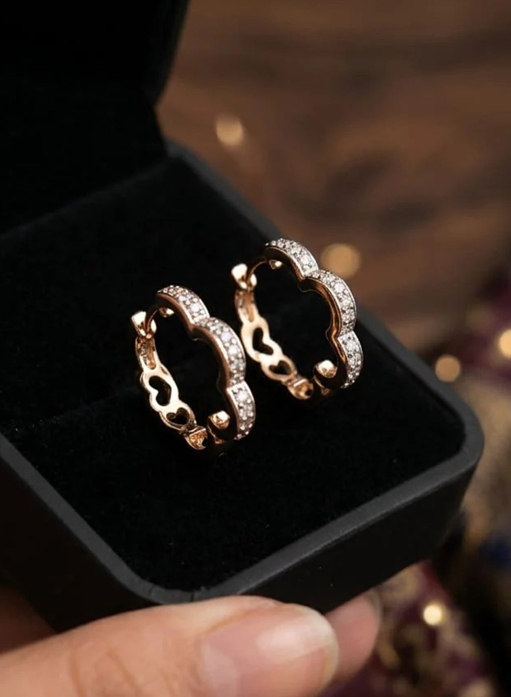 Xuping Golden Diamantis Star Hoops-Bali