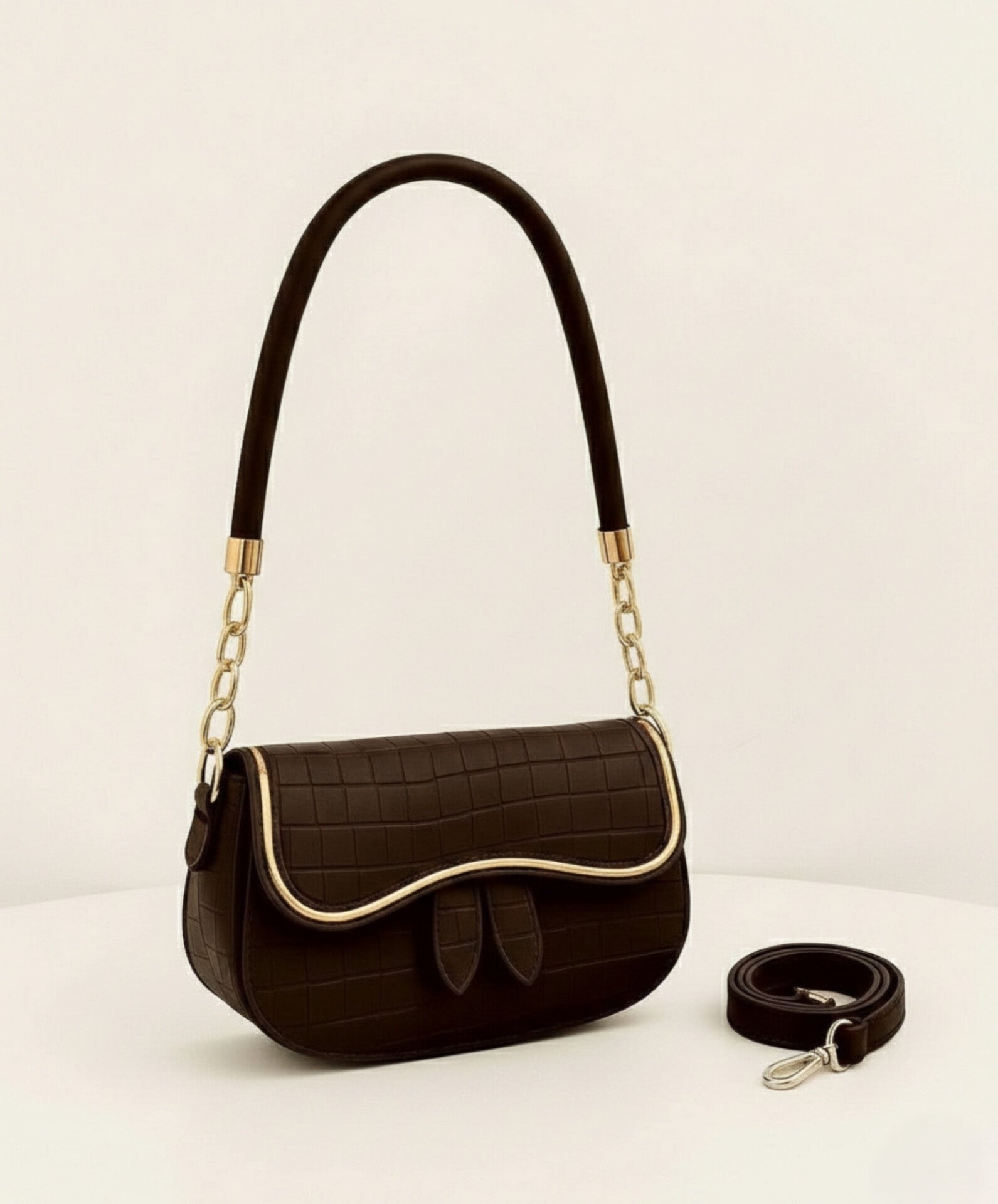 AURRA D BROWN SHOULDER