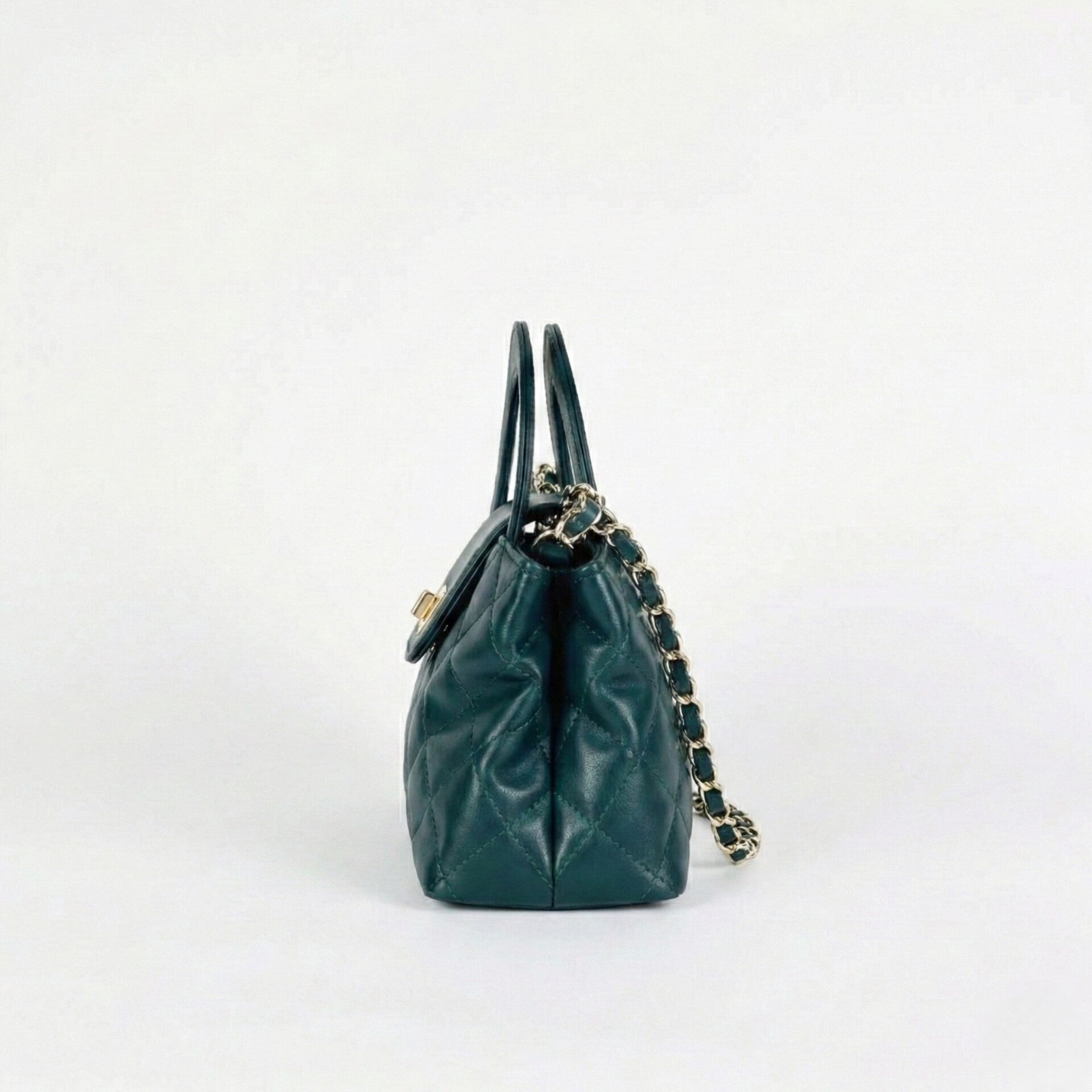 TWIST LOCK CROSSBODY BAG